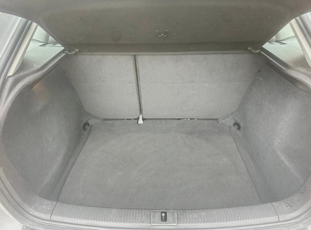 Audi A3 Sportback 1.2 TFSI Attraction  EINPARKHILFE/AHK - foto 6