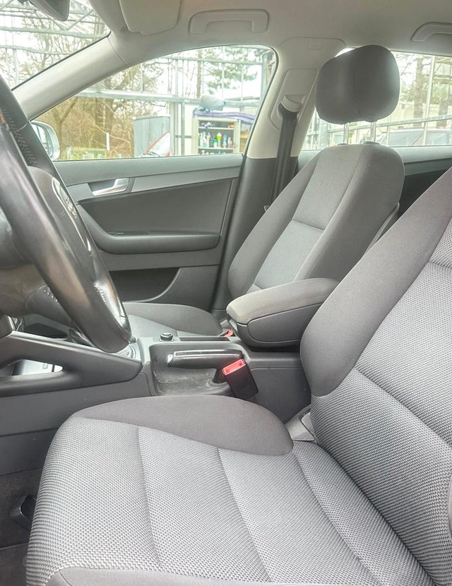 Audi A3 Sportback 1.2 TFSI Attraction  EINPARKHILFE/AHK - foto 4