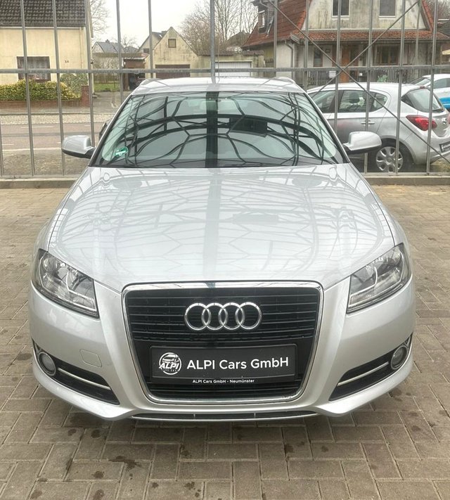 Audi A3 Sportback 1.2 TFSI Attraction  EINPARKHILFE/AHK - foto 3