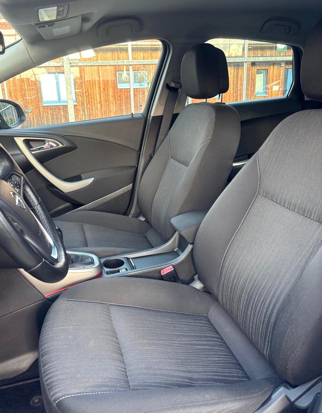Opel Astra J 1.4 Turbo  EINPARKHILFE/SITZHEIZ./TEMPOMAT - photo 4