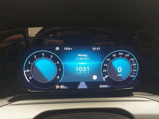 Volkswagen Golf VIII 1,5 TSI ACT Life  1.HAND/NAVI/SPURHAL. - bilder 7