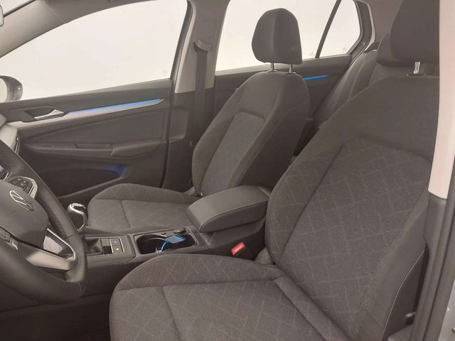 Volkswagen Golf VIII 1,5 TSI ACT Life  1.HAND/NAVI/SPURHAL. - bilder 4