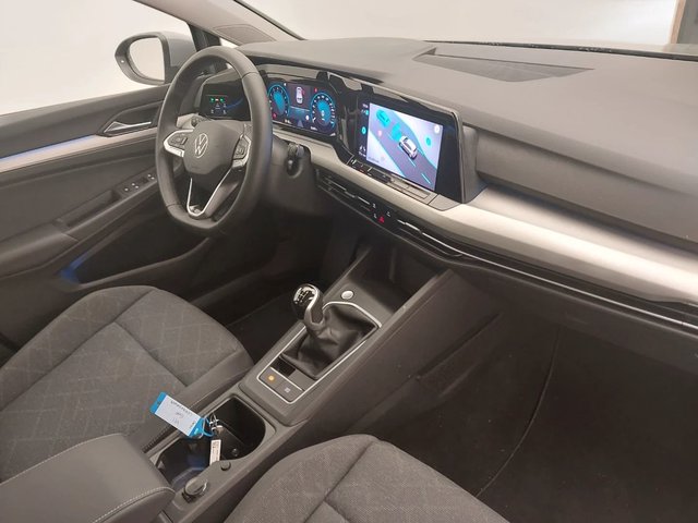 Volkswagen Golf VIII 1,5 TSI ACT Life  1.HAND/NAVI/SPURHAL. - bilder 2