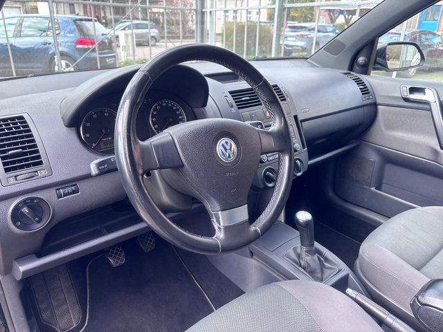 Volkswagen Polo 1.2 Black Edition  TÜV NEU/8-fach bereift - bilder 2