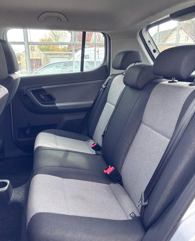Skoda Fabia 1.2 TSI  TÜV + STEUERKETTE NEU - bilder 6