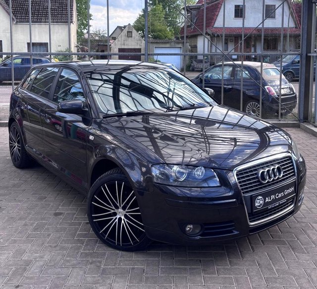 Audi A3 1.6 FSI Sportback  EINPARKHILFE/SITZHEIZ./TEMP. - foto 5