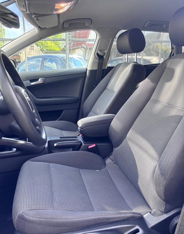 Audi A3 1.6 FSI Sportback  EINPARKHILFE/SITZHEIZ./TEMP. - foto 4