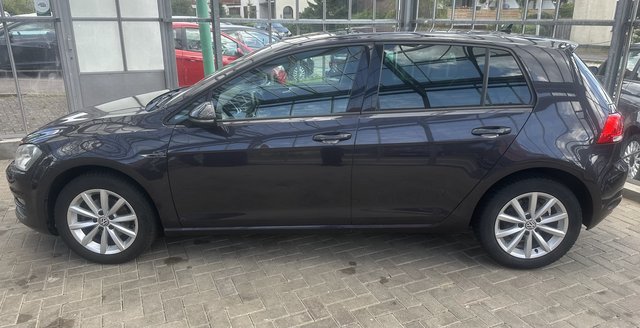 Volkswagen Golf VII 1.2 TSI Lounge  AUTOMATIK/CARPLAY/SITZH. - bilder 8