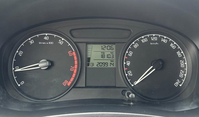 Skoda Fabia 1.2 Combi  TÜV NEU/STEUERKETTE NEU - photo 8