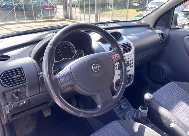 Opel Corsa C 1.0 Edition  TÜV + ÖLWECHSEL NEU - bilder 2