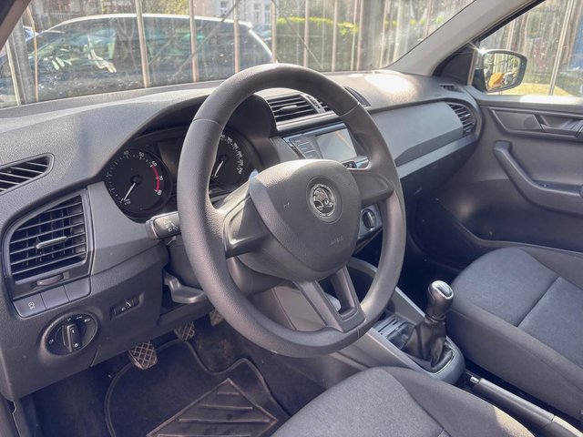 Skoda Fabia 1.0 MPI Cool Edition  EINPARKHILFE/TÜV NEU - photo 4