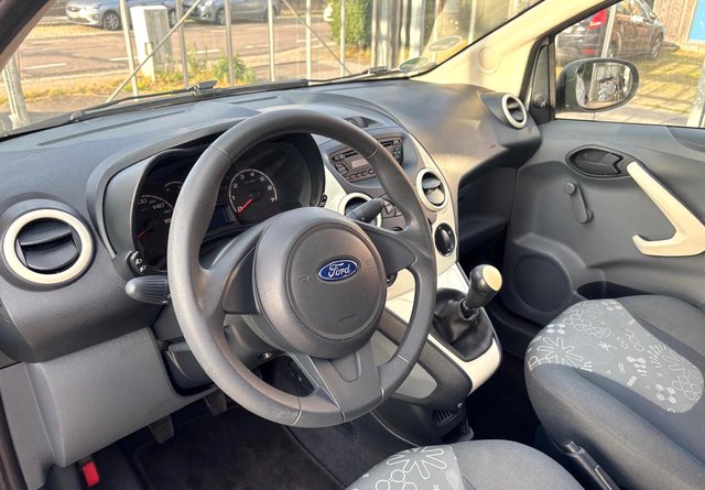 Ford Ka 1.2  16.676 km/TÜV/FINANZ. - photo 2