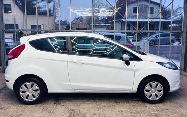 Ford Fiesta 1.25 Trend Edition  TÜV NEU/FINANZIER./KLIMA - photo 9