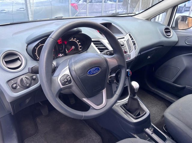 Ford Fiesta 1.25 Trend Edition  TÜV NEU/FINANZIER./KLIMA - photo 2