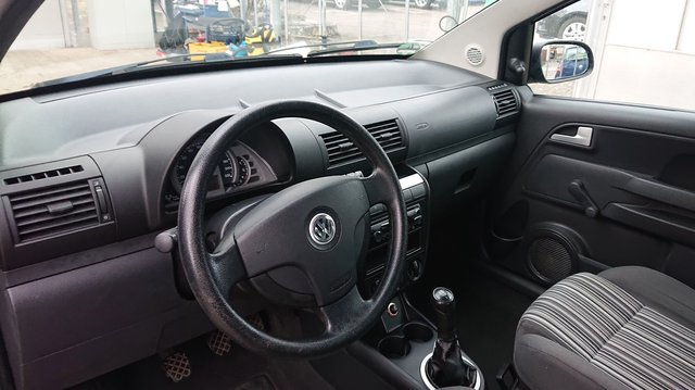 Volkswagen Fox 1.2  TÜV NEU 02/2027 + ÖLWECHSEL NEU - photo 2
