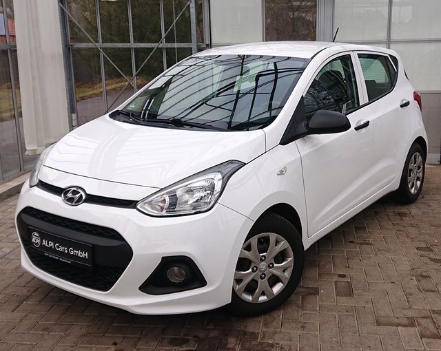 Hyundai i10 1.0  NAVI/NEUE GANZJAHRESREIF. + BREMSEN + TÜV - photo 1