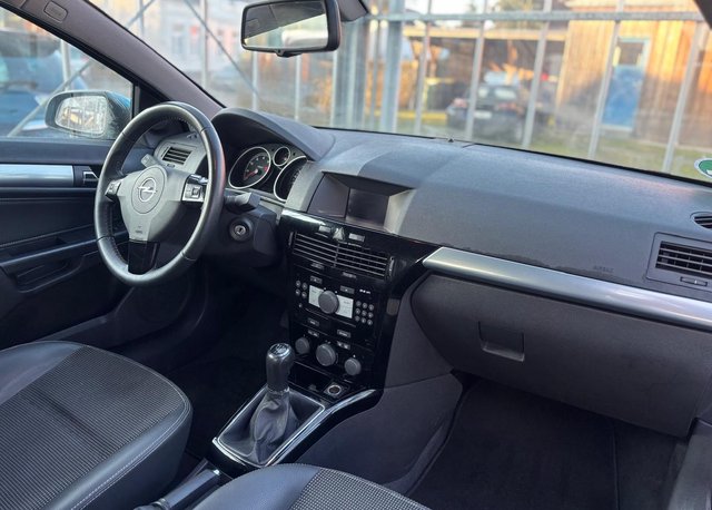 Opel Astra H GTC 1.4 Innovation  EINPARKHILFE/BI-XENON/TÜV - bilder 10