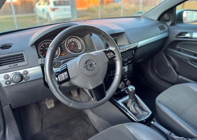 Opel Astra H GTC 1.4 Innovation  EINPARKHILFE/BI-XENON/TÜV - bilder 2