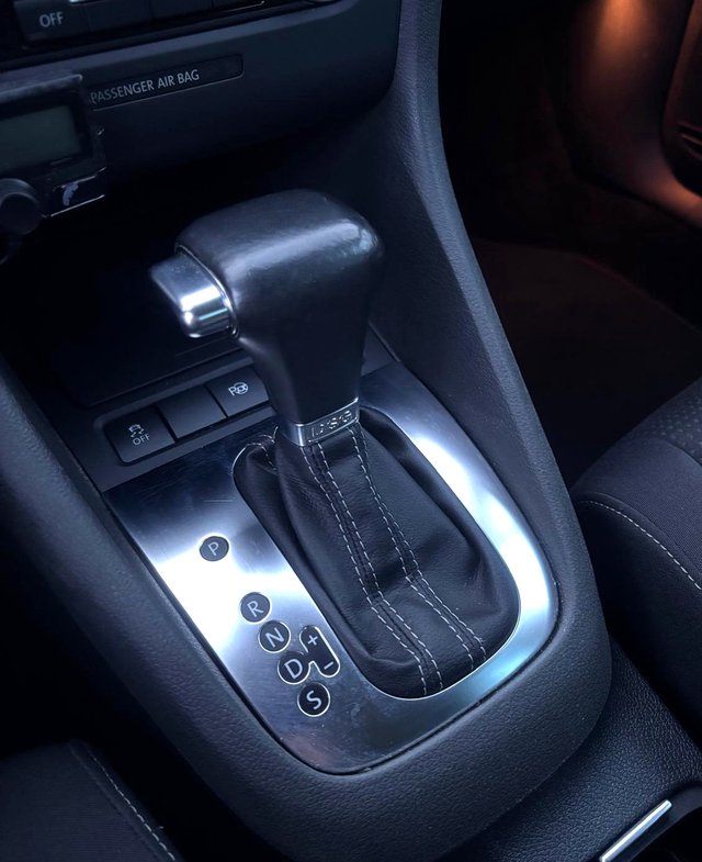 Volkswagen Golf VI 1.2 TSI Comfortline  AUTOMATIK/NAVI/EINPARKHILFE - foto 8