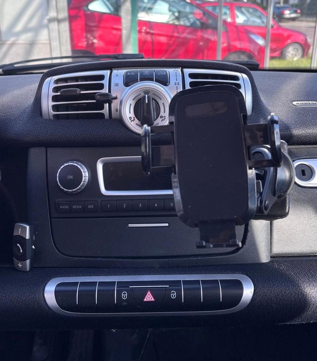 smart fortwo coupe 1.0 MHD  PANORAMA/TÜV/GANZJAHRESREIF. - photo 9