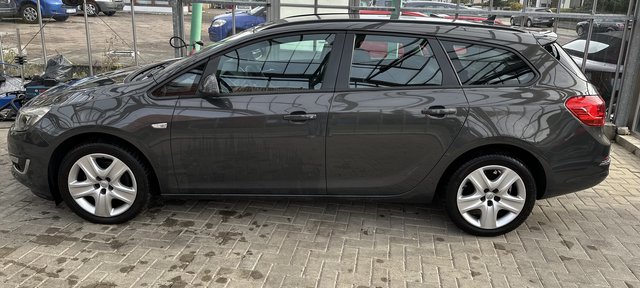 Opel Astra J Sports Tourer Selection TEMPOMAT NAVI SHZ - bilder 4