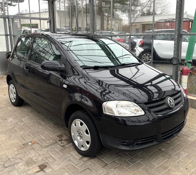 Volkswagen Fox 1.2  1.HAND/SCHIEBEDACH/TÜV NEU - photo 1