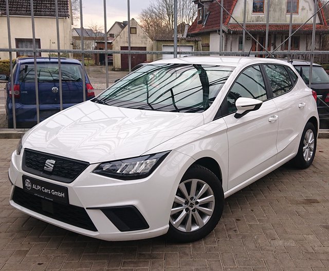 Seat Ibiza 1.0 MPI Style  NAVI/1.HAND/EINPARKHILFE - photo 1