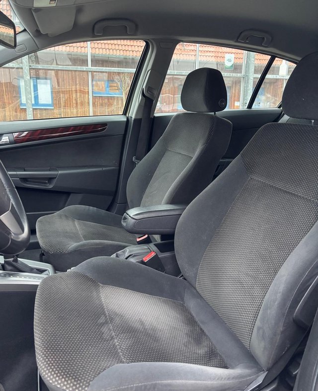 Opel Astra H CC 1.8 5T Elegance AUTOMATIK EINPARKHILFE/TÜV NEU - photo 6