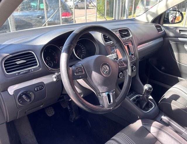 Volkswagen Golf Variant 1.2 TSI MATCH  STANDHEIZ./NAVI/AHK - photo 2