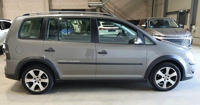 Volkswagen Touran CrossTouran 2.0 TDI DSG  AUTOMATIK/AHK/XENON - photo 3