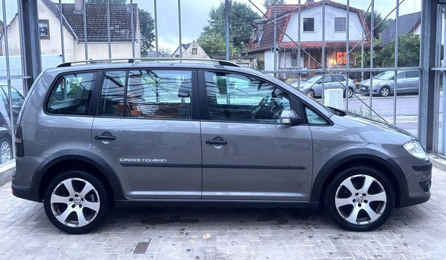 Volkswagen Touran CrossTouran 2.0 TDI DSG  AUTOMATIK/AHK/XENON - foto 4