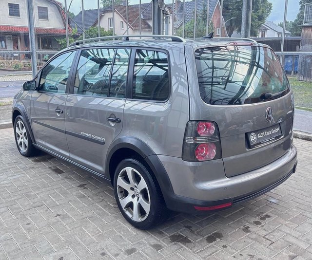 Volkswagen Touran CrossTouran 2.0 TDI DSG  AUTOMATIK/AHK/XENON - foto 9