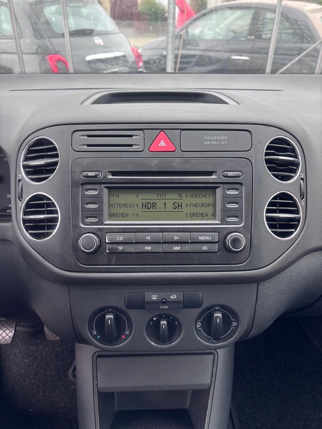 Volkswagen Golf Plus V 1.6 FSI Trendline  EINPARKHILFE/AHK/1.HAND - bilder 8