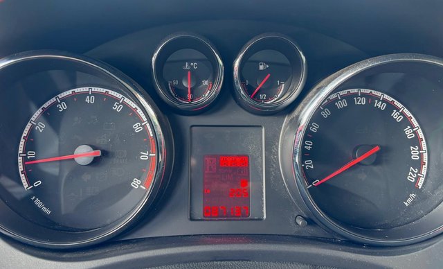 Opel Meriva B 1.4 Edition  SITZHEIZ./TEMPOMAT/TÜV - photo 7