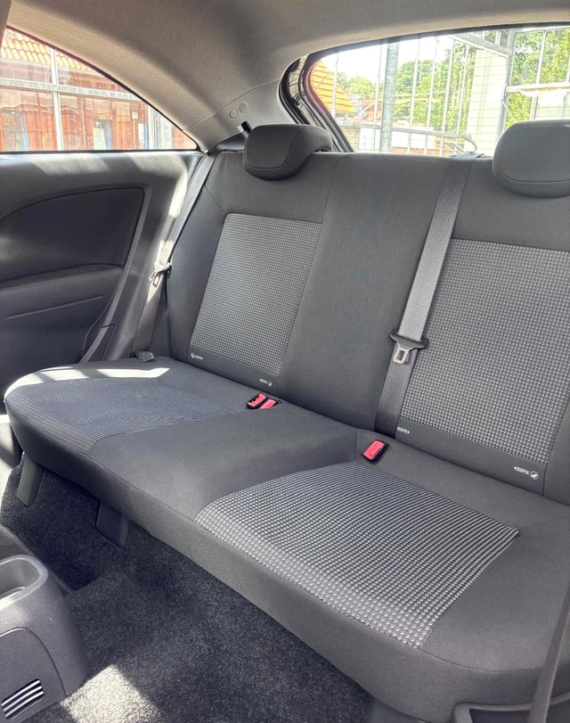 Opel Corsa D 1.4 Selection  TÜV/GANZJAHRESREIF. - bilder 6