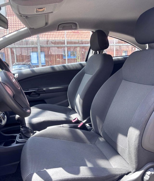Opel Corsa D 1.4 Selection  TÜV/GANZJAHRESREIF. - bilder 4