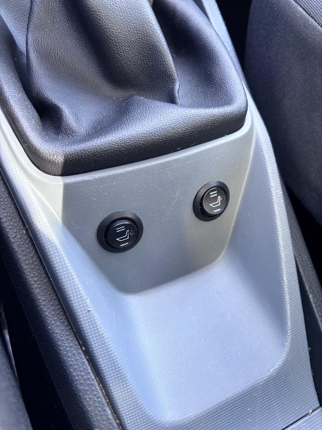 SEAT Ibiza 1.2 12V Reference  SITZHEIZUNG/TÜV 10/2027 - photo 10