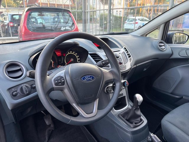 Ford Fiesta 1.25 Trend  SITZHEIZ./FINANZIER./EINPARKHILFE - bilder 4