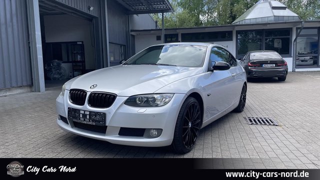 BMW 320i AHK-LEDER-SHZ-TÜV NEU-8FACH BEREIFT - фото 1