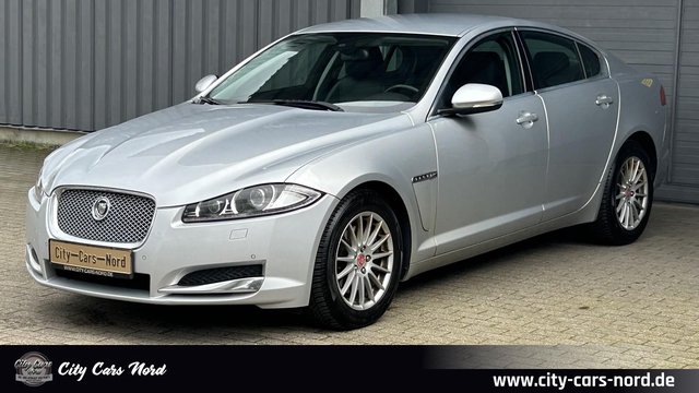 Jaguar XF 2.2 d AUT.-NAVI-BiXENON-KEY.GO-LEDER-SHZ-KAM - фото 1