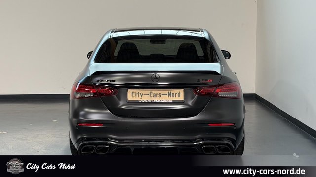 Mercedes-Benz E 63S AMG 4M+ PERF.SITZ+360°+PANO+MULTIBEAM - фото 4
