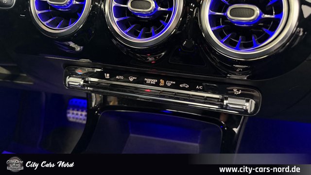 Mercedes-Benz A 200 AMG PANO+KAM+AMBIENTE+LED - foto 9