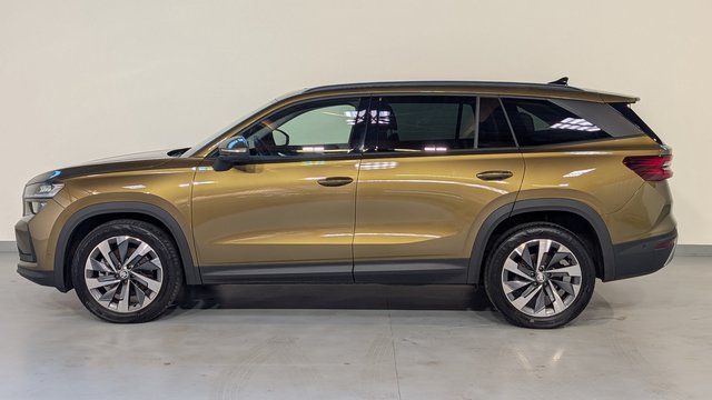 Skoda Kodiaq Selection STD.HZ+AHK+ACC+360°HUD+MATRIX - bilder 2