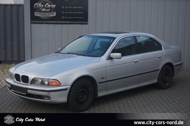 BMW 528i AUT.-NAVI-AHK-SHZ-PDC-GSD-TEMP-DVD - фото 1