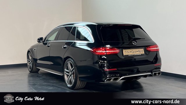 Mercedes-Benz E 63S AMG 4Matic+ STD.HZ-KERAMIK-360°-HUD-DTR+ - foto 3