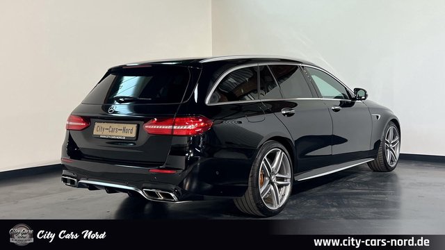 Mercedes-Benz E 63S AMG 4Matic+ STD.HZ-KERAMIK-360°-HUD-DTR+ - foto 5