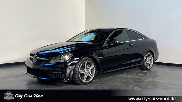 Mercedes-Benz C 63 AMG Coupe-PANO-H&K-KAM-MEMORY-DISTR-K.GO Авто с пробегом купить | Первая регистрация 08/2014 | Цена 39.999 €