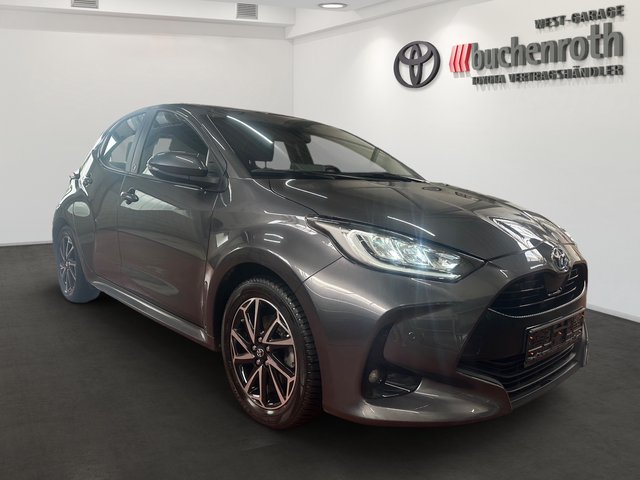 Toyota Yaris Hybrid Team Deutschland Tech.+Comf. Pak.+Allwetterräder - bilder 3