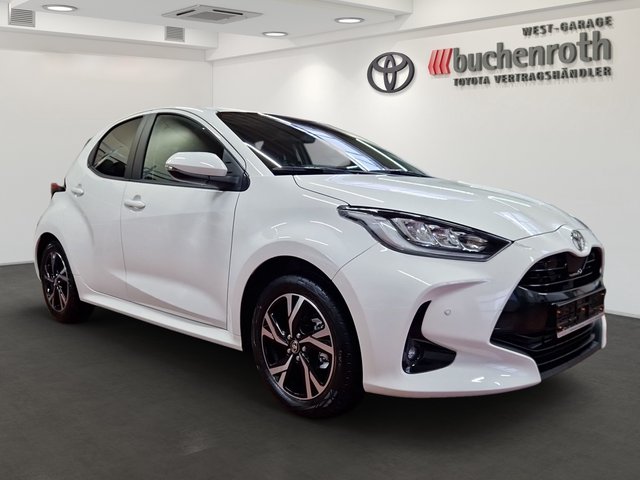 Toyota Yaris Hybrid Teamplayer +Safety- & Comfort Paket + Allwetterreifen - foto 3