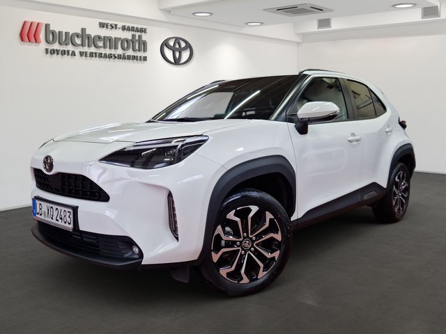 Toyota Yaris Cross Hybrid FWD Teamplayer + Winterpaket - foto 1